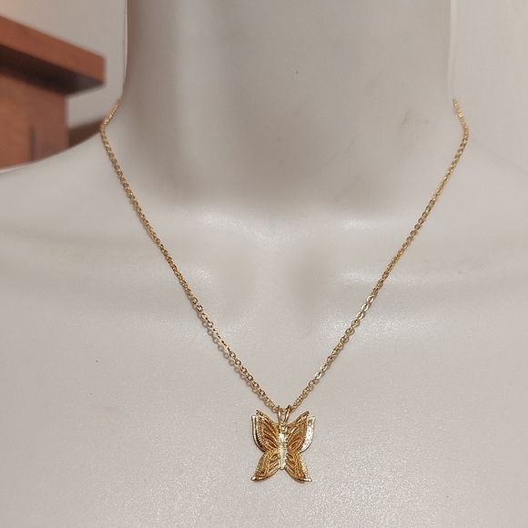 Vintage Jewelry - Dainty 3D Filigree Butterfly Pendant High Gloss Gold Tone Necklace